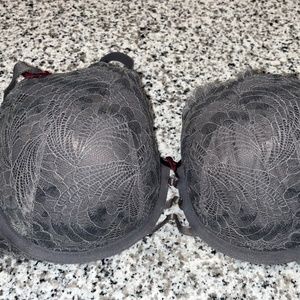 cacique size 38DDD bra